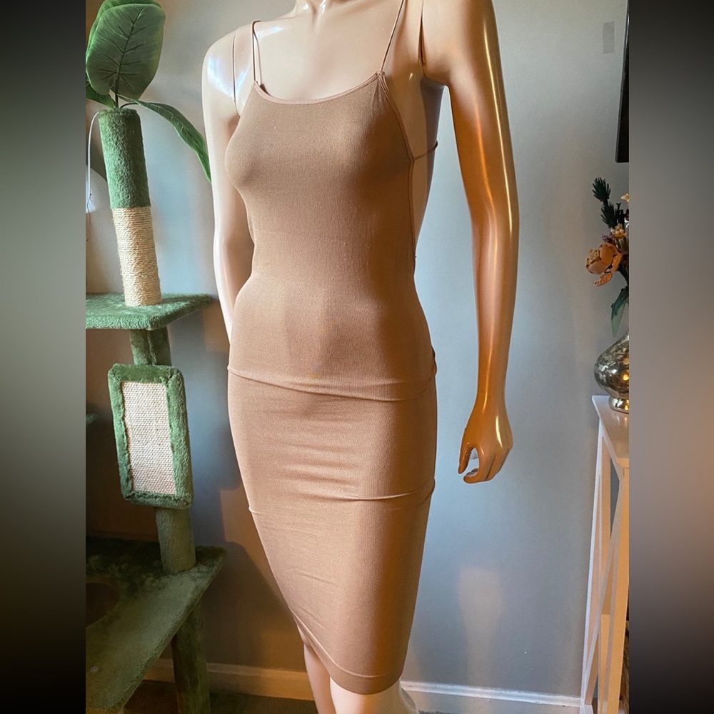 Open back bodycon midi dress